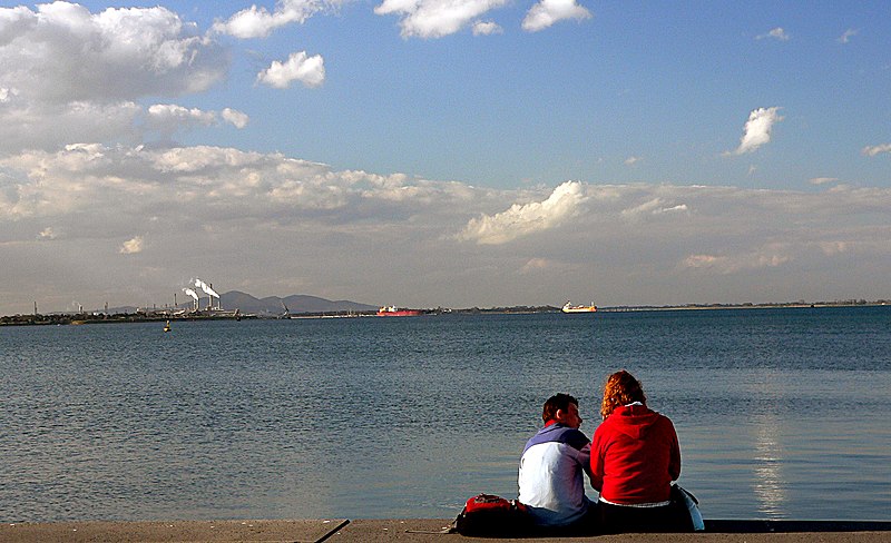 File:Sitting on the dock by the bay... (20421896541).jpg