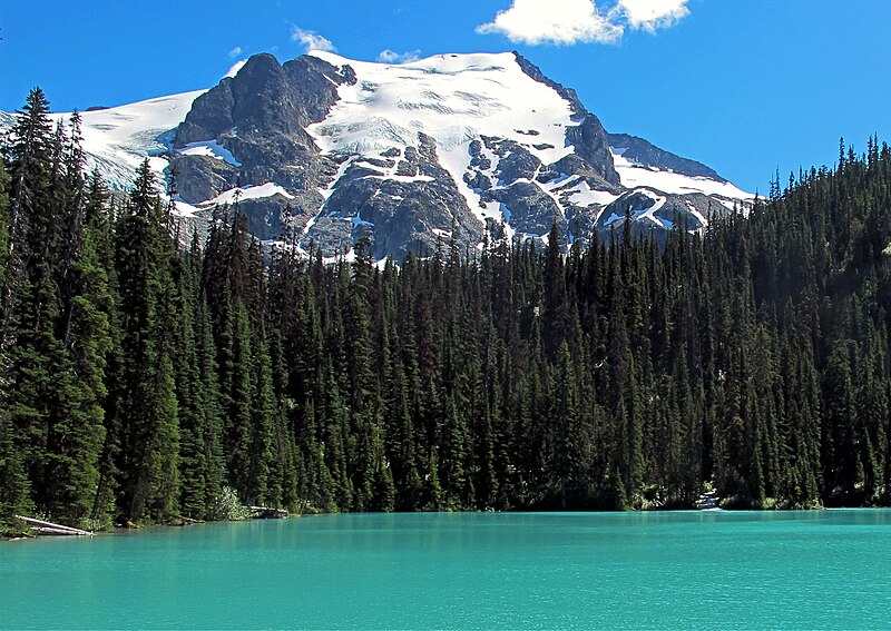 File:Slalok Mountain from middle Joffre Lakes.jpg