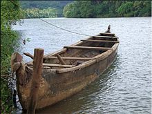 Small-boat-in-cheriyoor-river.jpg