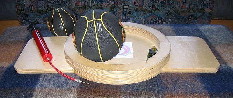 File:Sphere-and-ring balance board underside.jpg