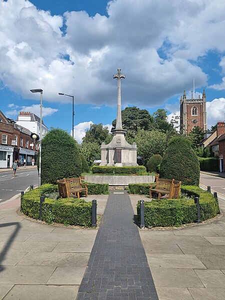 File:St Albans War Memorial, August 2023 01.jpg