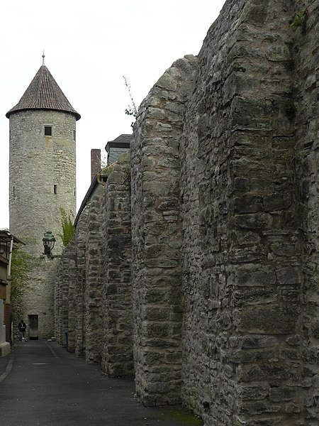 File:Stadtbefestigung Klopfergasse.JPG