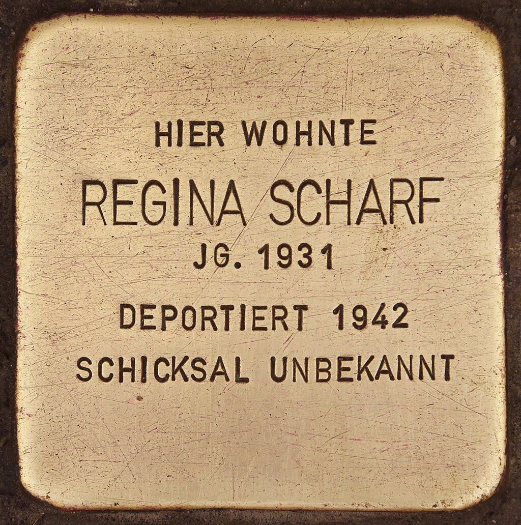 Stolperstein für Regina Scharf (Deggendorf).jpg