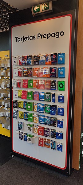 File:Targetes de prepagament a l'FNAC de Plaça Catalunya.jpg