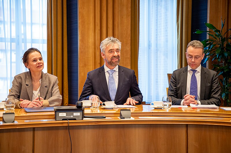 File:The United States and The Netherlands sign a statement on quantum cooperation in 2023 - 2.jpg