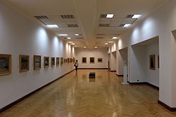 Tirana, galleria nazionale d'arte, interno 03.JPG