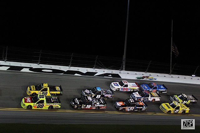 A pack of trucks drafting together in the 2018 race