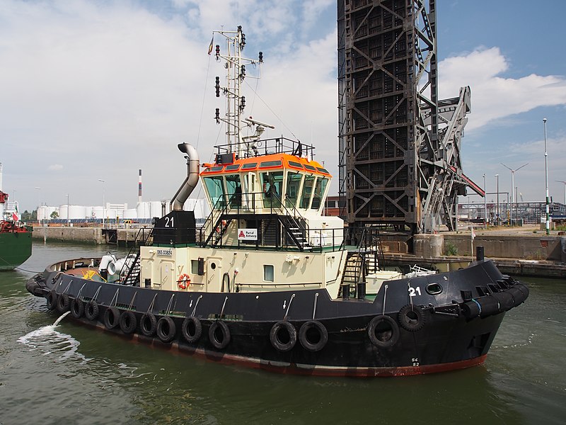 File:Tug 21 - IMO 8257635 - ENI 06503824, Boudewijnsluis, Port of Antwerp pic2.JPG