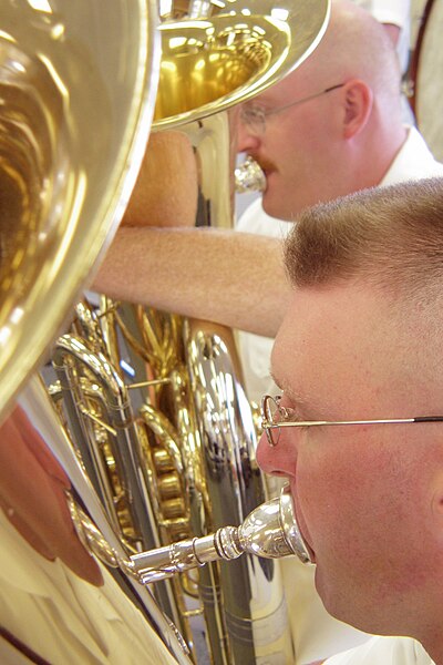 File:US Navy 030627-N-3228G-001 Pacific Fleet Band (PACFLT) musicians practice at an "all hands" rehearsal before performing at a local high school.jpg