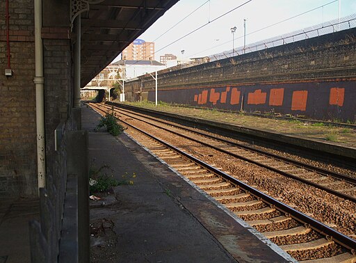 Upton Park stn LTS look east