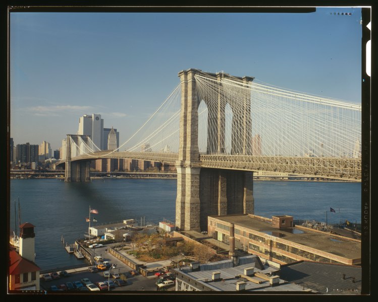 File:VIEW LOOKING NORTH WITH FORMER BROOKLYN FERRY SLIP IN FOREGROUND - Brooklyn Bridge, Spanning East River between Park Row, Manhattan and Sands Street, Brooklyn, New York, New HAER NY,31-NEYO,90-79 (CT).tif