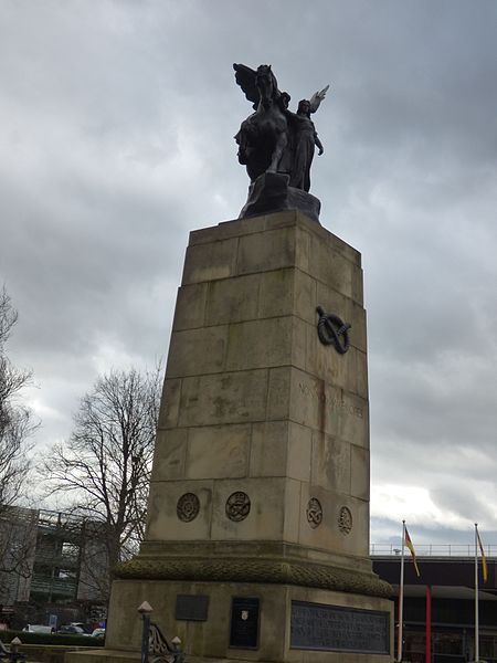 File:Victoria Park, Stafford - Staffordshire County War Memorial (33241491466).jpg