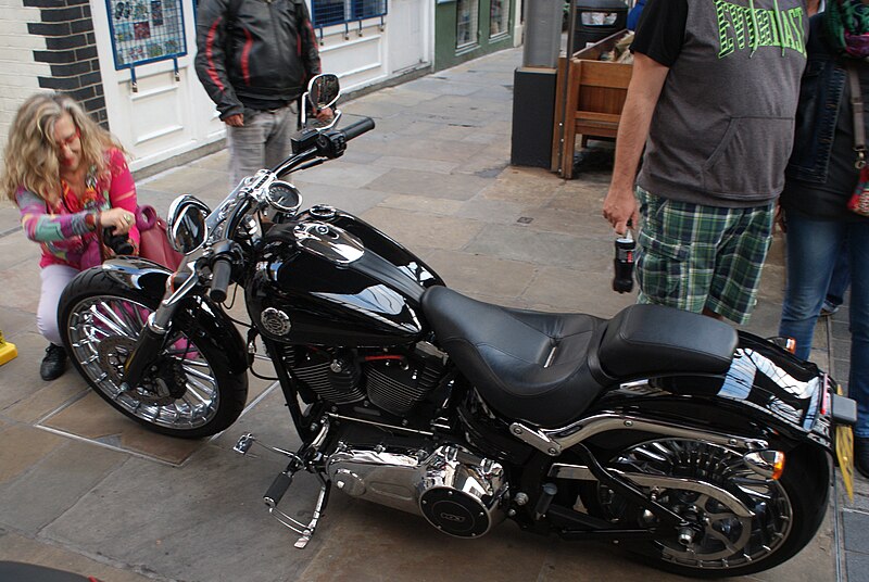 File:View of a classic motorbike in Greenwich Market for the Mean Old Timers meet-up - geograph.org.uk - 5521050.jpg