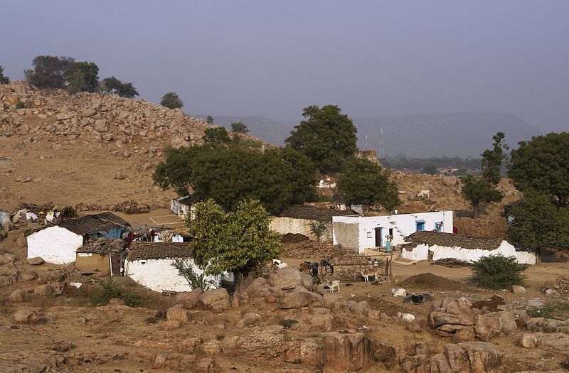 File:Village near Harsi dam, Gwalior district, India.jpg