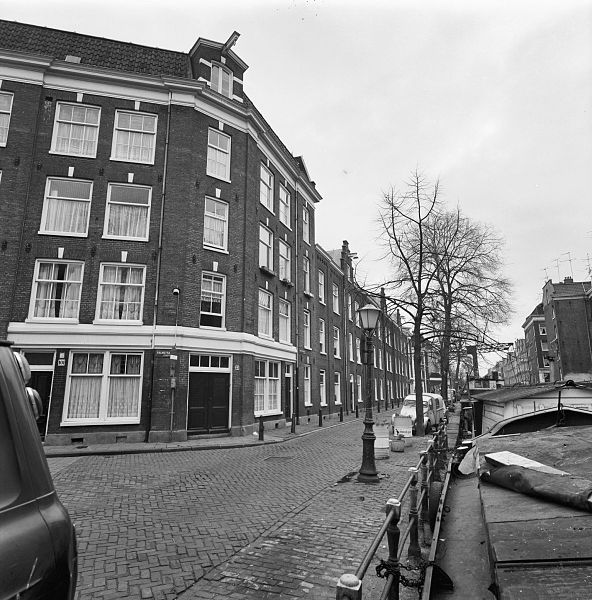 File:Voorgevels - Amsterdam - 20019066 - RCE.jpg