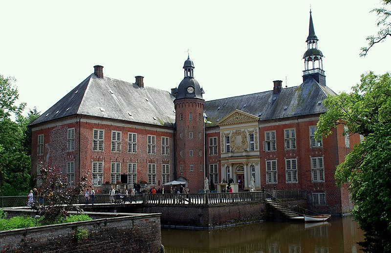 File:Wasserschloss Gödens.jpg