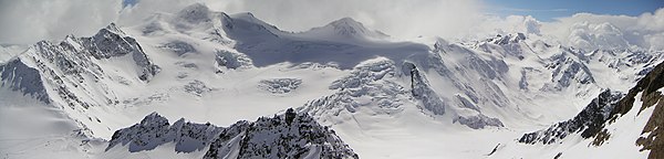 Wildspitze seen from Hinterer Brunnkogel.jpg
