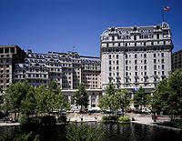 The Willard Hotel was designed in the Beaux-Arts style. Willard Hotel from Pershing Park4.jpg