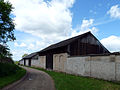 Čeština: Staré zemědělské budovy ve vsi Žižkovo Pole, okres Havlíčkův Brod, kraj Vysočina. English: Old farm buildings in the village of Žižkovo Pole, Havlíčkův Brod District, Vysočina Region, Czech Republic.