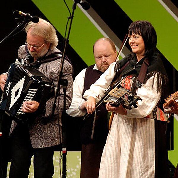 File:Åsa Jinder på Skansen 2010.jpg