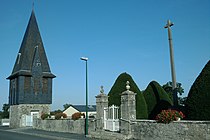 Église Saint-André de Saint-André-de-Bohon - Clocher déporté.jpg