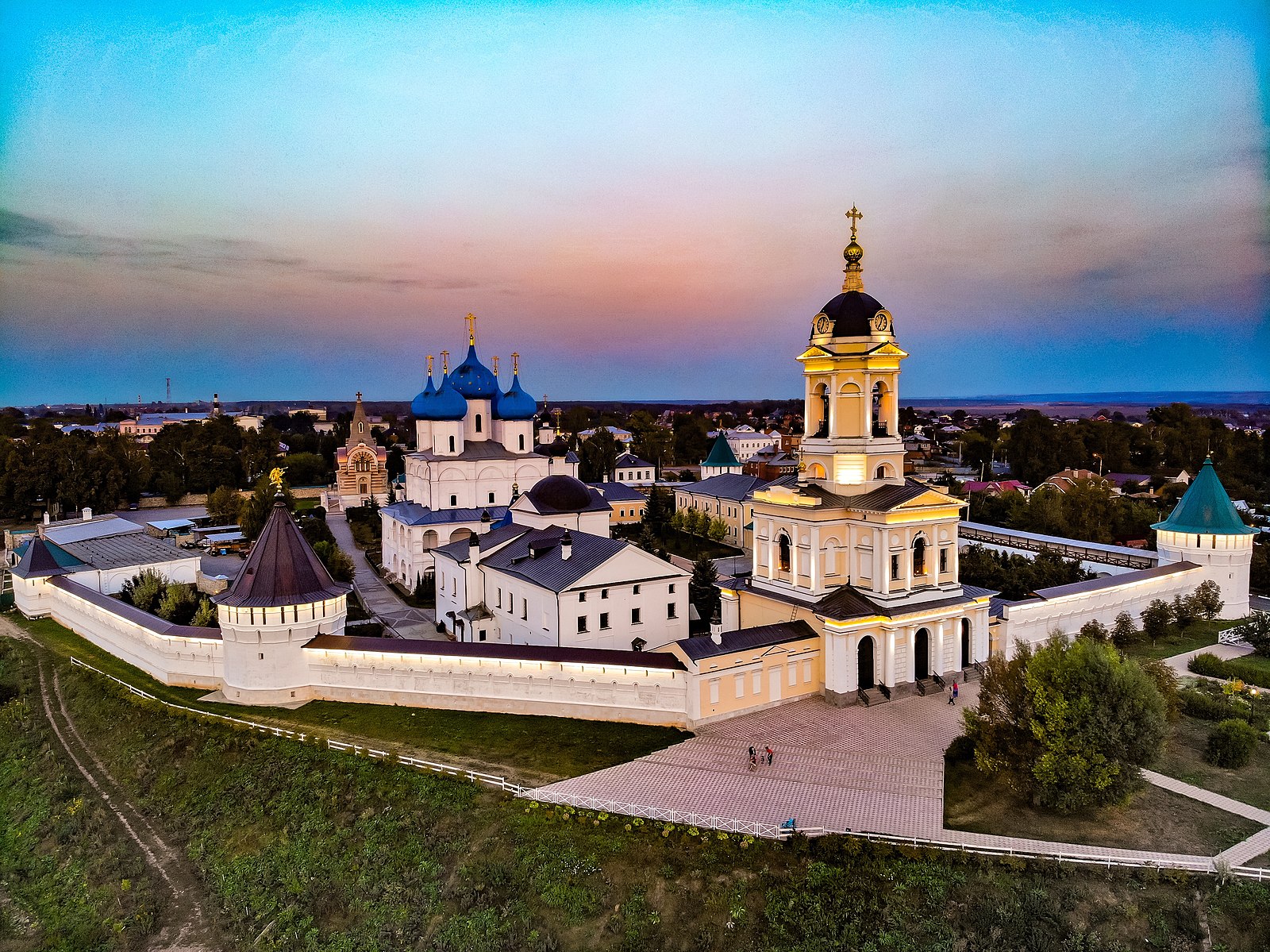 Высоцкий Богородицкий Серпуховской монастырь