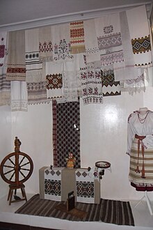 the museum's display of rushnyki embrodered by Ukrainka when she was too ill to write.