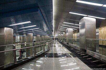 Galería peatonal en el segundo piso