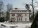 Villa with gatehouse