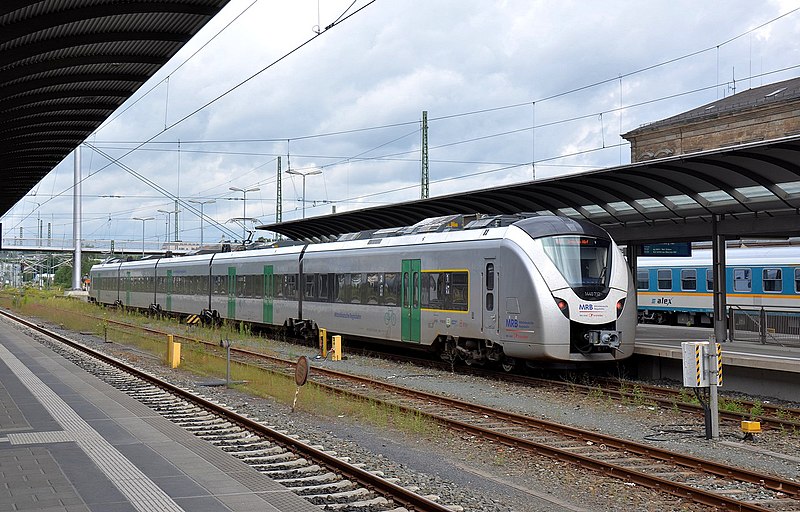 File:1440 712, Германия, Бавария, станция Хоф-Центральный (Trainpix 207014).jpg