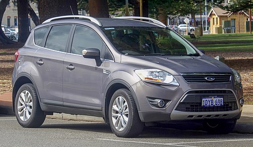 2012 Ford Kuga (TE) Trend AWD wagon (2018-08-31) 01