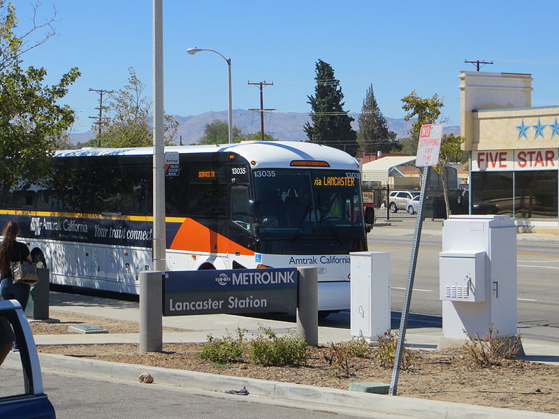 File:20140830 37 Amtrak California bus, Lancaster, California (14917706014).jpg