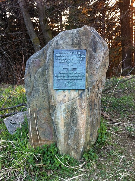 File:20150422-Gedenkstaette Feldbergfest-Grosser Feldberg-Taunus-Hessen-Deutschland.jpg