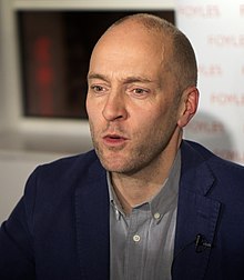 2018-09-17 Derren Brown at Foyles (cropped).jpg