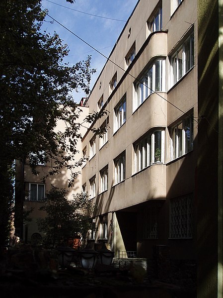 File:7-7a Rutkovycha Street, Lviv (01).jpg