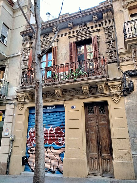 File:775 Casa al carrer de Blasco de Garay, 29 (Barcelona).jpg