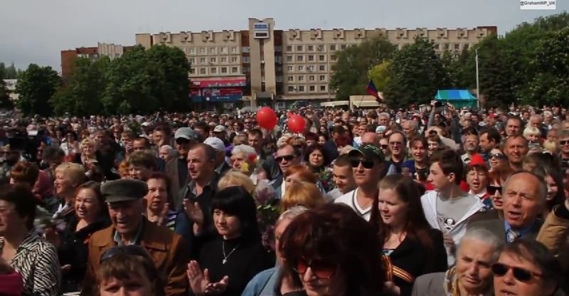 File:9 May in Sloviansk.jpg