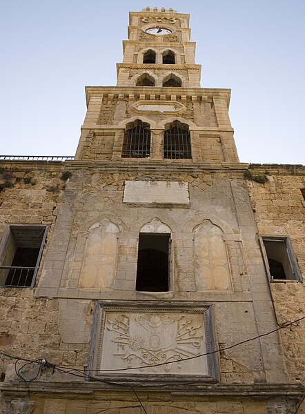 File:Acre (Akko) - Han El Umdan clock tower.jpg