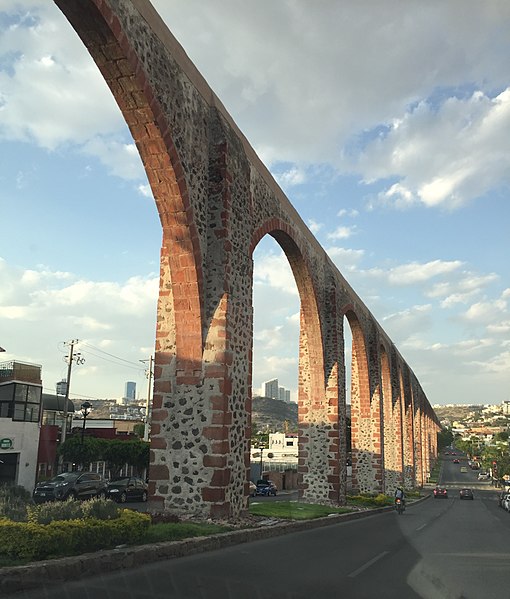 File:Acueducto de Querétaro 2021 02.jpg