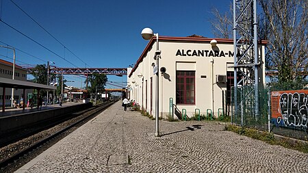 Alcântara Mar train station (1)