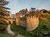 Deutsch: Brücke und Nordtor auf der Burgruine Altenstein English: Bridge and the north gate to the castle ruin Altenstein