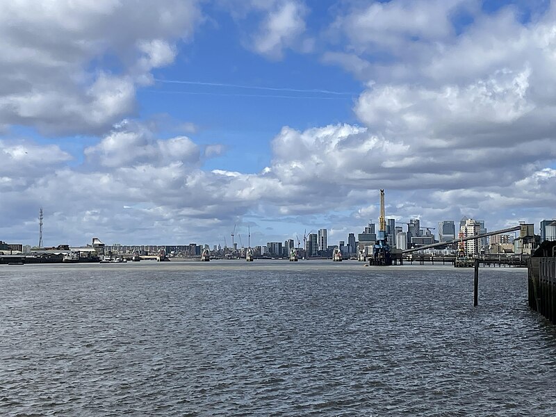File:Another view from The Woolwich Ferry 4 April 2024.jpg