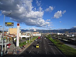 Avenida de Las Américas estación Mundo Aventura de Transmilenio.JPG