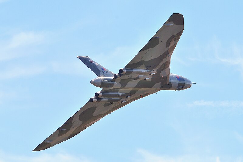 File:Avro Vulcan at Duxford Airshow 2012 (7977141827).jpg