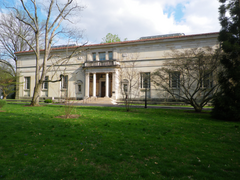 Barnes Foundation in Merion Station, April 2010 Barnes-foundation.png