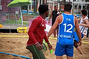 Deutsch: Beachhandball bei den Olympischen Jugendspielen 2018; Tag 6, 12. Oktober 2018; Jungen, Platzierungssspiel Ränge 7-8 – Venezuela-Italien 2:0 English: Beach handball at the 2018 Summer Youth Olympics at 12 October 2018 – Boy's Placement Match 7-8 – Venezuela-Italy 2:0