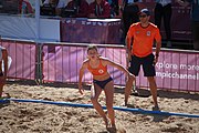 Deutsch: Beachhandball bei den Olympischen Jugendspielen 2018; Tag 3, 10. Oktober 2018; Mädchen, Vorrunde, Gruppe B - Niederlande-Argentinien 2:0 English: Beach handball at the 2018 Summer Youth Olympics at 10 October 2018 – Girls Preliminary Round Group B‎ – Netherlands-Argentina 2:0