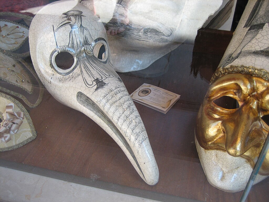 1024px-Beak_doctor_mask.jpg