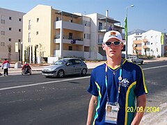 Benjamin Hall (atletičar, australski paraolimpijac) Atensko selo sportaša.jpg