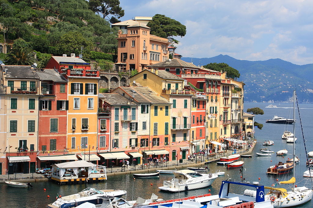 Vue sur les maisons colorées de Portofino près de Gènes. Photo de Christine Zenino